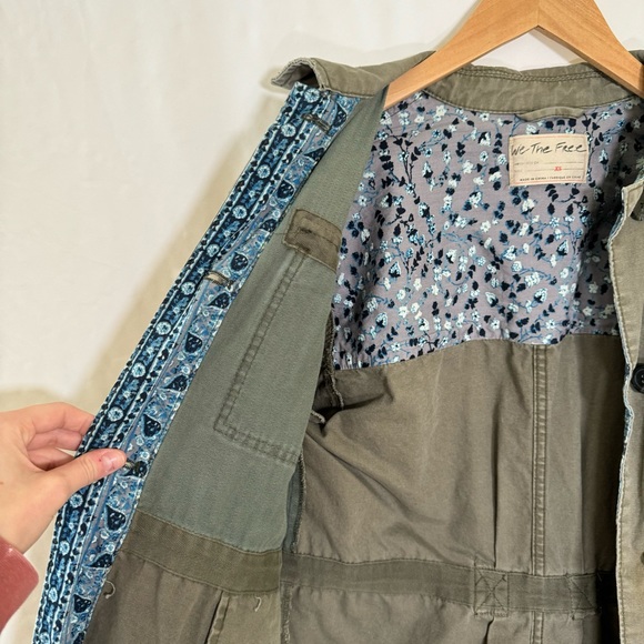 NWOT Free People Patchwork Military Utility Jacket in Army Green with Paisley - Picture 4 of 6